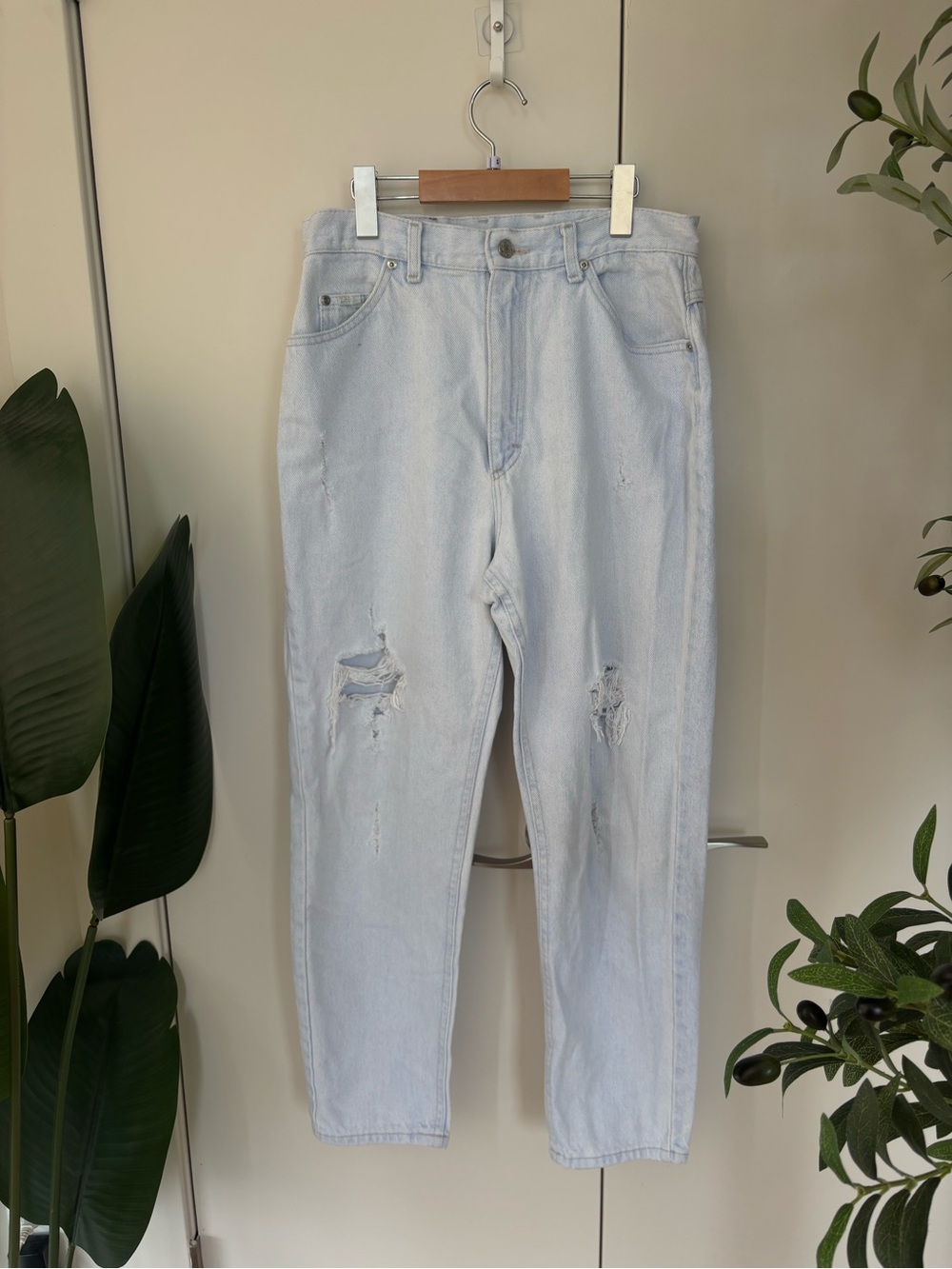 Light Blue Distressed Women's Jeans